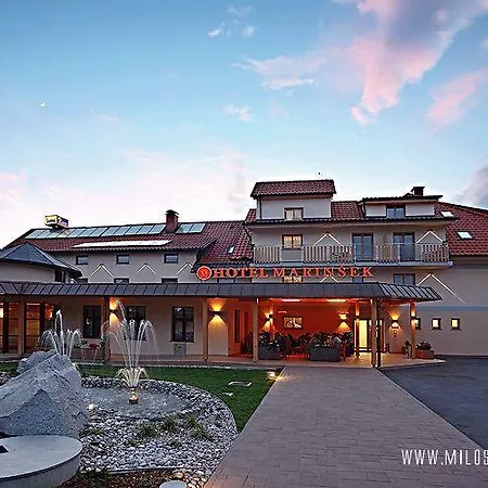 Marinsek ホテル 3*